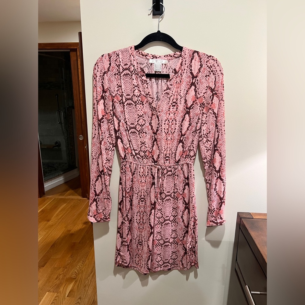 snake print v-neck dress by Loscana - Picture 4 of 5